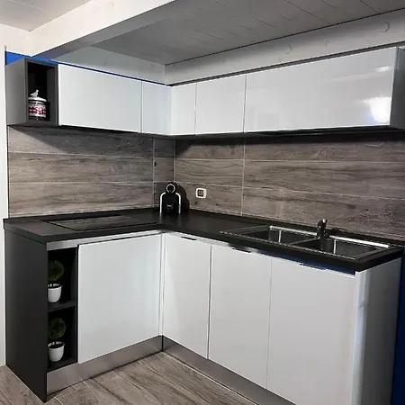 Apartment Sweet *